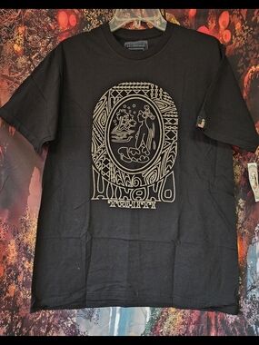 Hinano Tahiti Black Short-Sleeve Tee with Graphic Umete Design